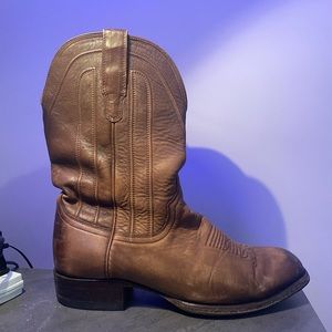 Broken in calf skin square toe Tecova boot. (The Jackson)